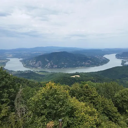 Napsugar Vendeghaz * Tahitófalu